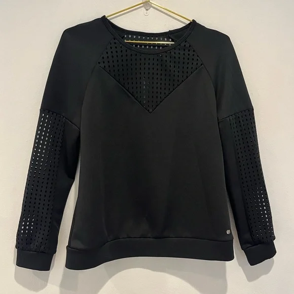 Fabletics Black Tilly Sweatshirt Workout Top Size Medium - Picture 2 of 8